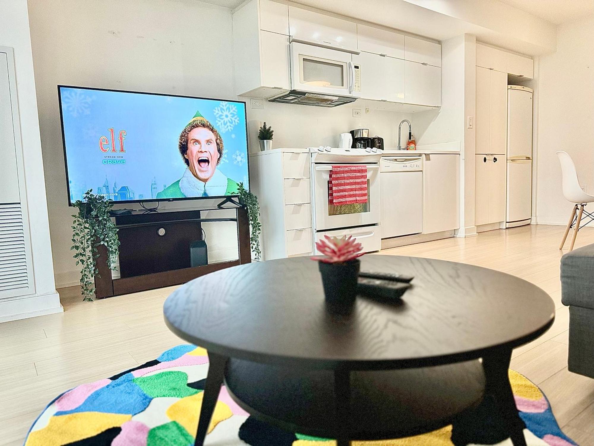 Lush Condo By Cntower - Free Parking Toronto Exterior foto